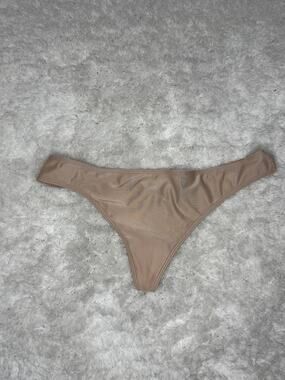 Victoria’s Secret Nude Strappy Back V-String Thong Panty XS